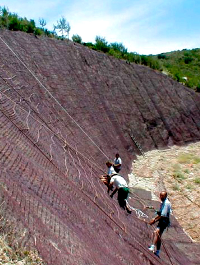 Geomalla